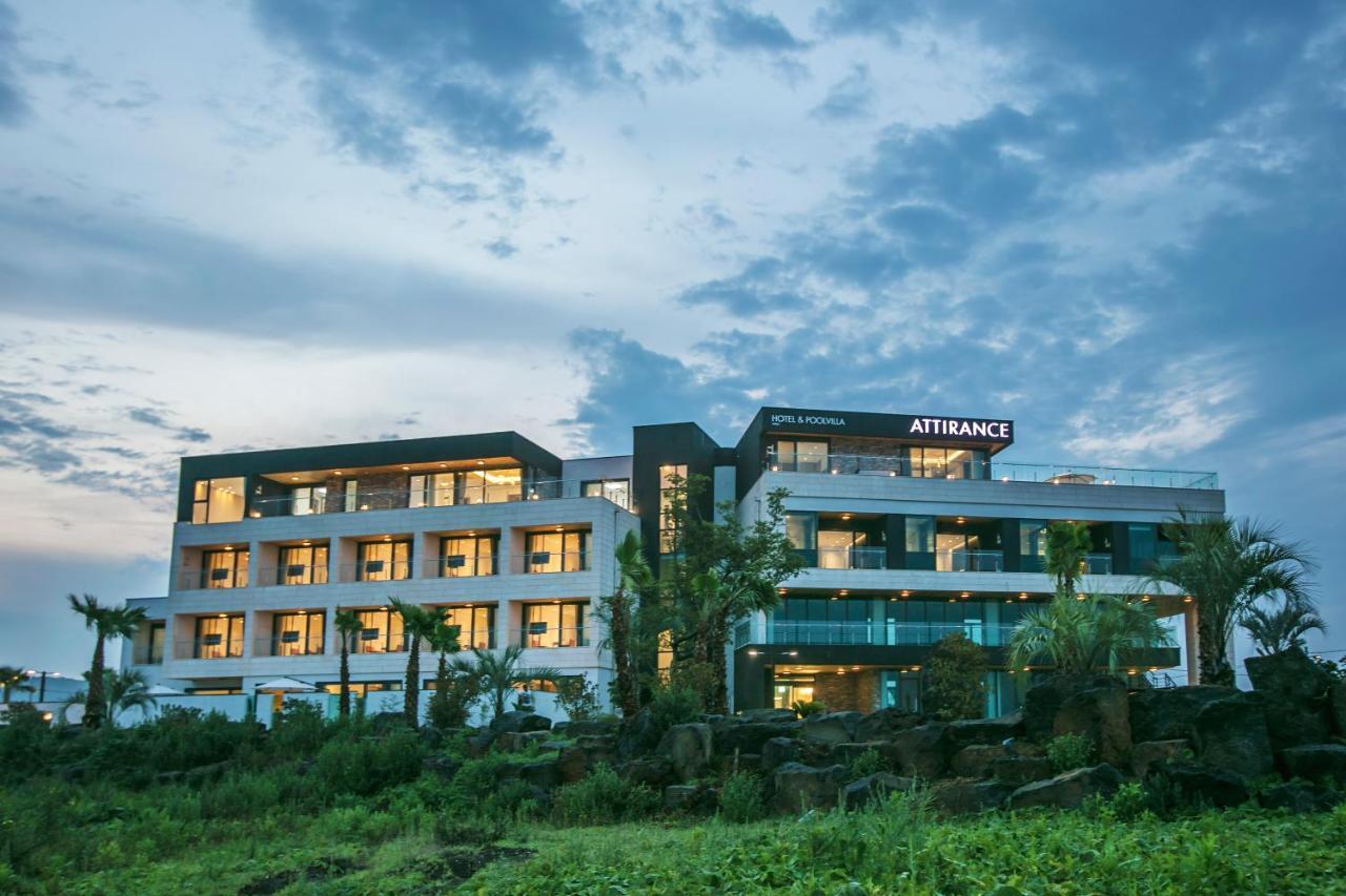 Jeju Attirance Hotel & Poolvilla Сеогвипо Екстериор снимка